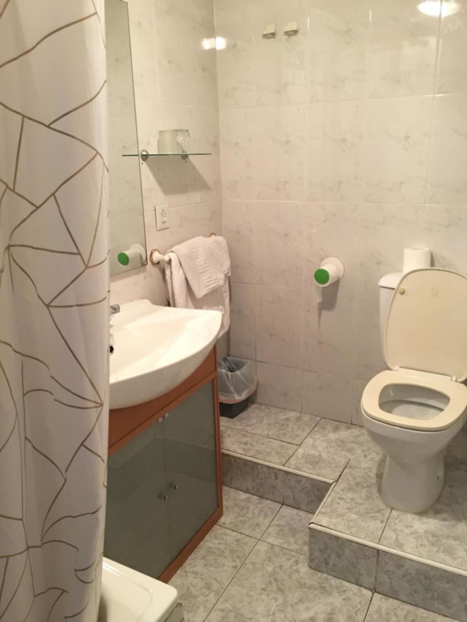 Hostal Hilton Бургос Экстерьер фото