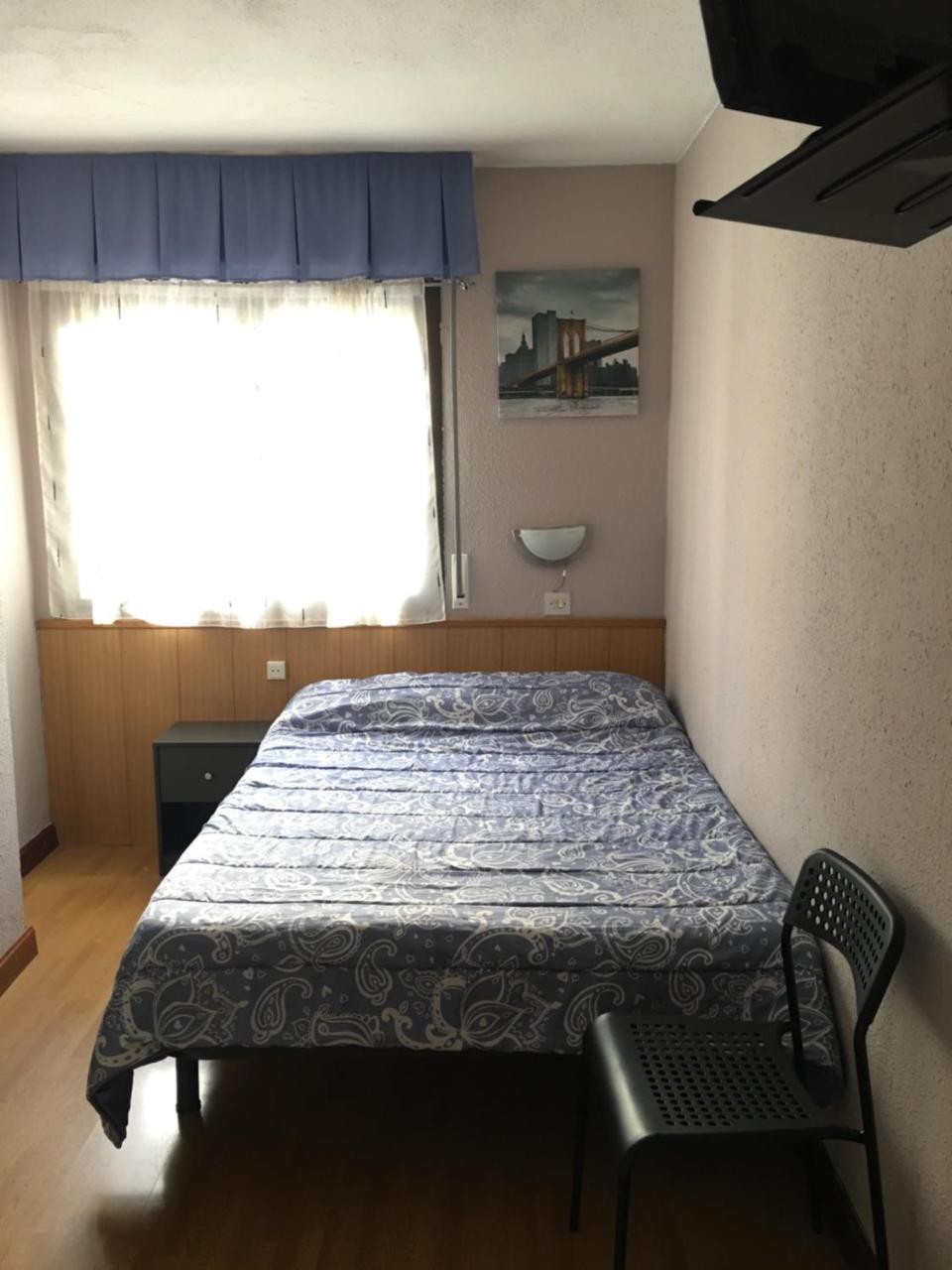 Hostal Hilton Бургос Экстерьер фото